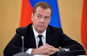 Медведев призвал